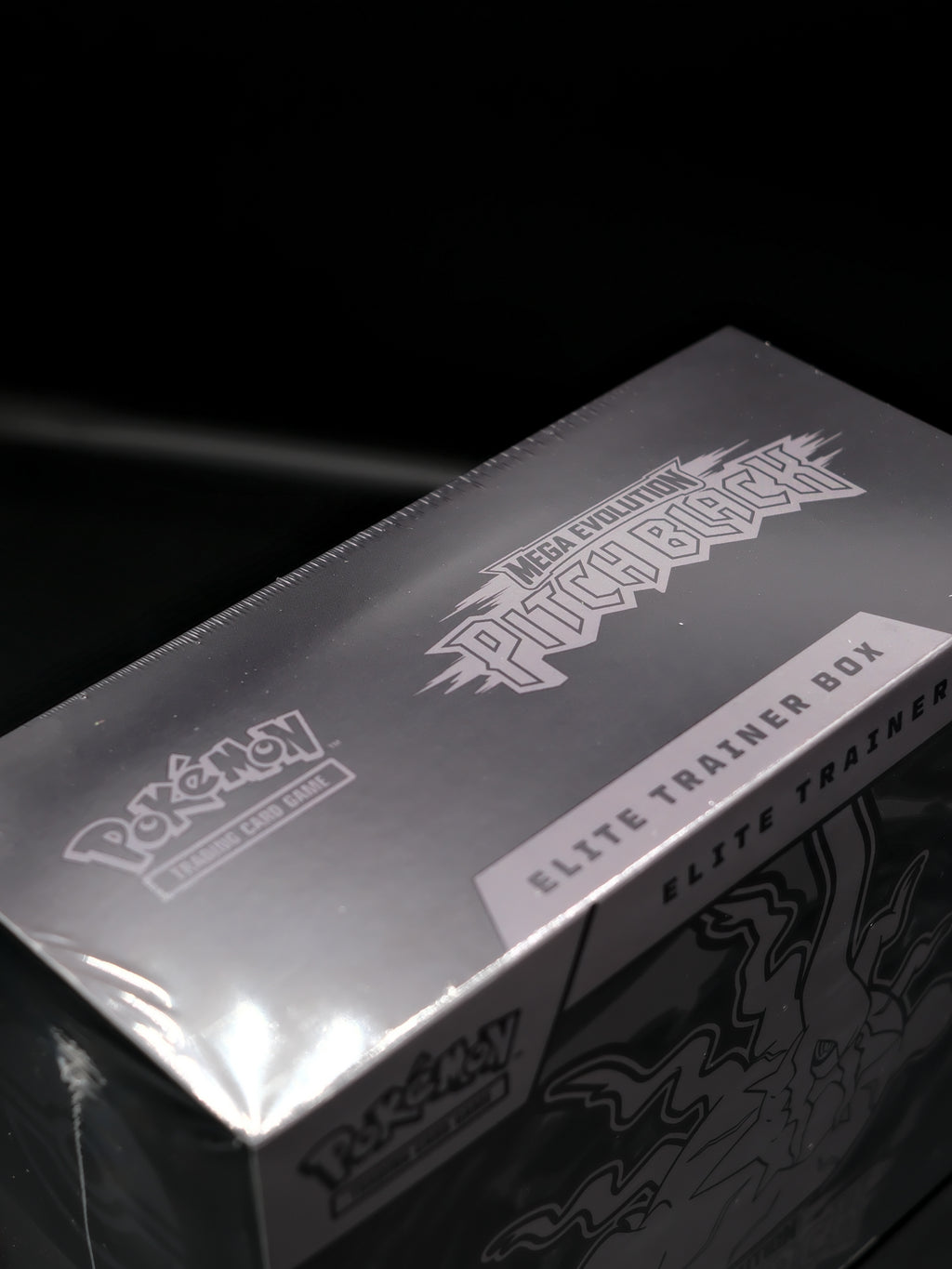 Pokemon Pitch Black Elite Trainer Box